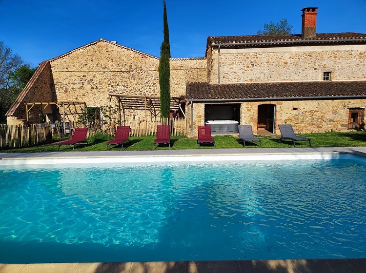 Gites Chambres Dhotes Tarn 81 FLEUR DE PASTEL, GÎTE DE CARACTERE 4 EPIS