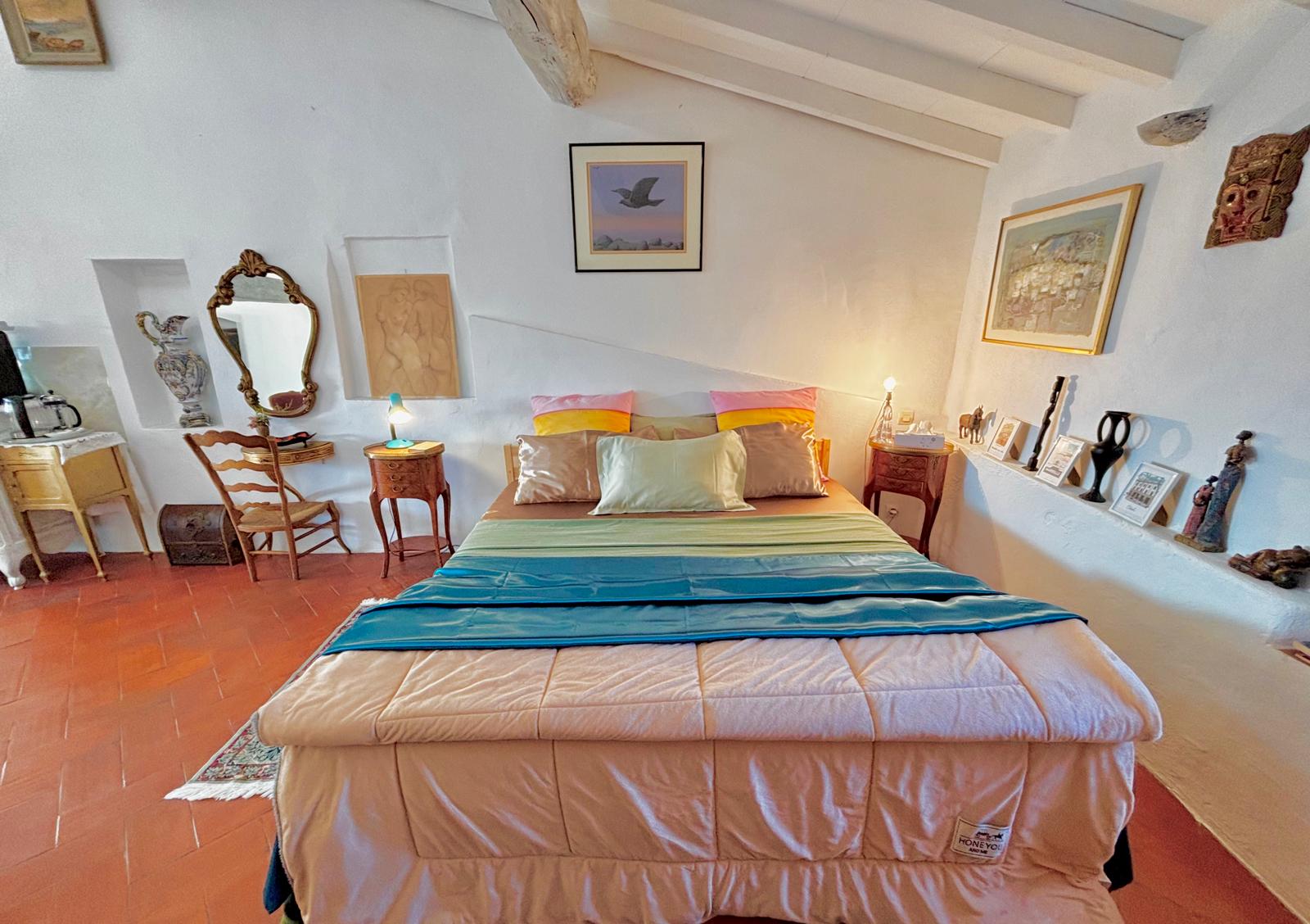 Gites Chambres Dhotes Pyrénées-Orientales 66 Loft Terrasse entre Mer et Montagne vue Canigou