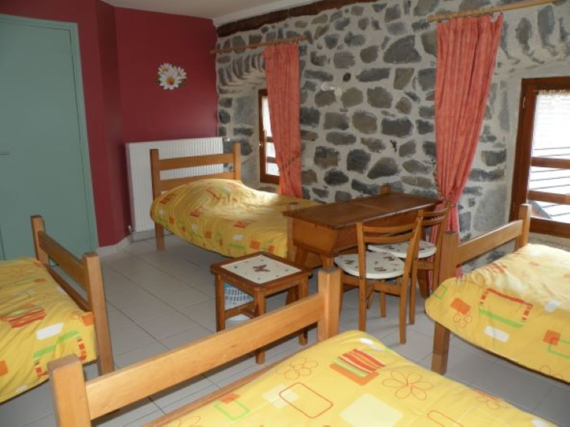 Gites Chambres Dhotes Haute-Loire 43 GITE DE GROUPE "L'EPI DE BLE"