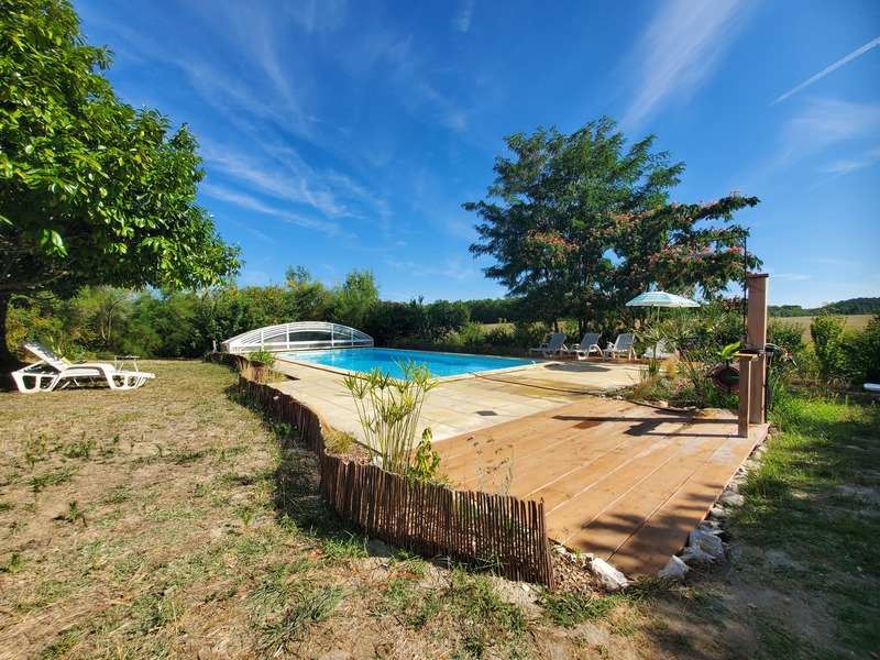 Gites Chambres Dhotes Lot-et-Garonne 47 salle 100m² + formules hébergement 8/15/22/30/37 p