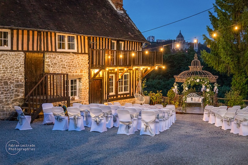 Gites Chambres Dhotes Calvados 14 Domaine 55 couch., piscine chauffée, grande salle