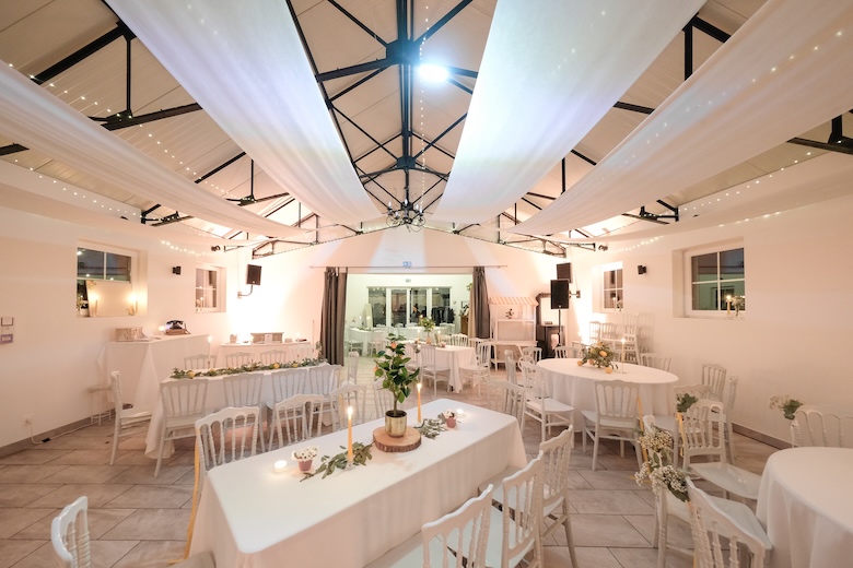 Gites Chambres Dhotes Calvados 14 Domaine 55 couch., piscine chauffée, grande salle