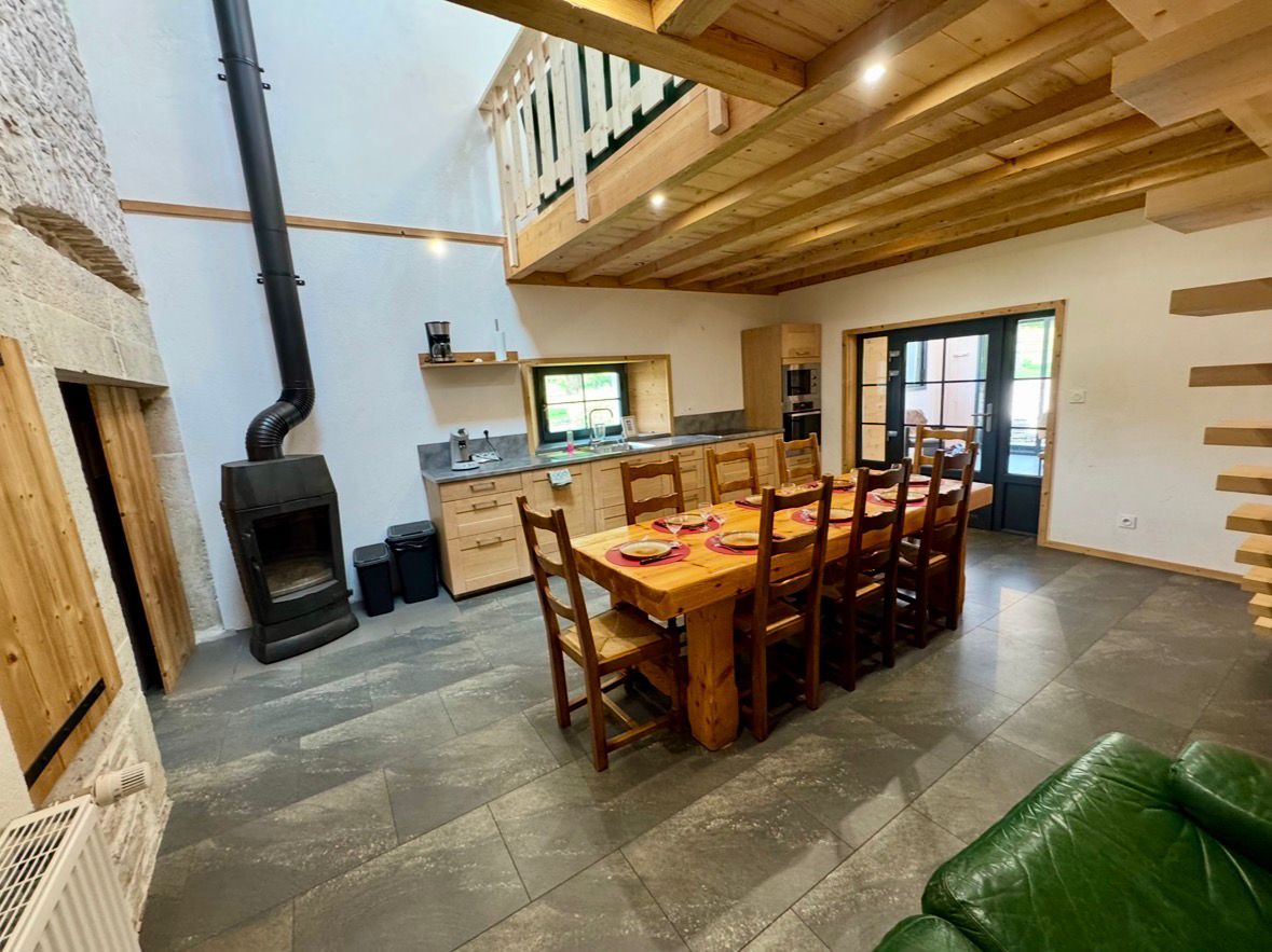 Gites Chambres Dhotes Doubs 25 Fermes comtoise rénovée de 160m2 et annexe 90m2