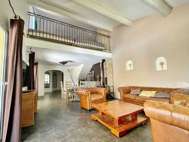 Gites Chambres Dhotes Vaucluse 84 Villa 16 prs piscine 5 min Parc Spirou Wave Island