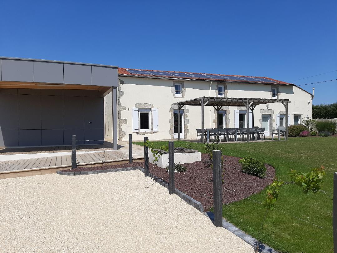 Gites Chambres Dhotes Vendée 85 VAL DE RY 20 PERSONNES PISCINE INTERIEURE SPA XXL 