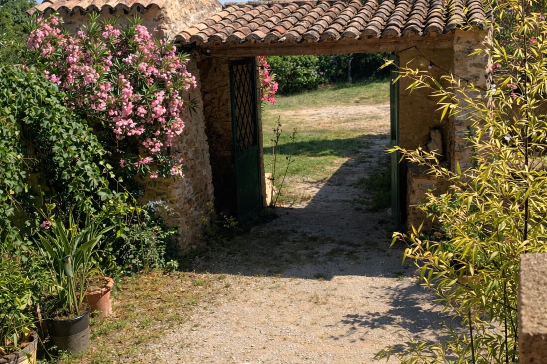 Gites Chambres Dhotes Ardèche 07 Le Mas d'Eylieux - 6 gîtes jusqu'à 25 personnes