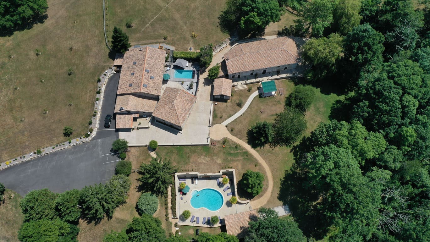 Gites Chambres Dhotes Charente 16 Domaine de Brise Bois - Privatisation 20 Couchages
