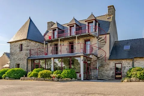 Gites Chambres Dhotes Finistère 29 Gîtes, regroupements familiale, chambres ,piscine 