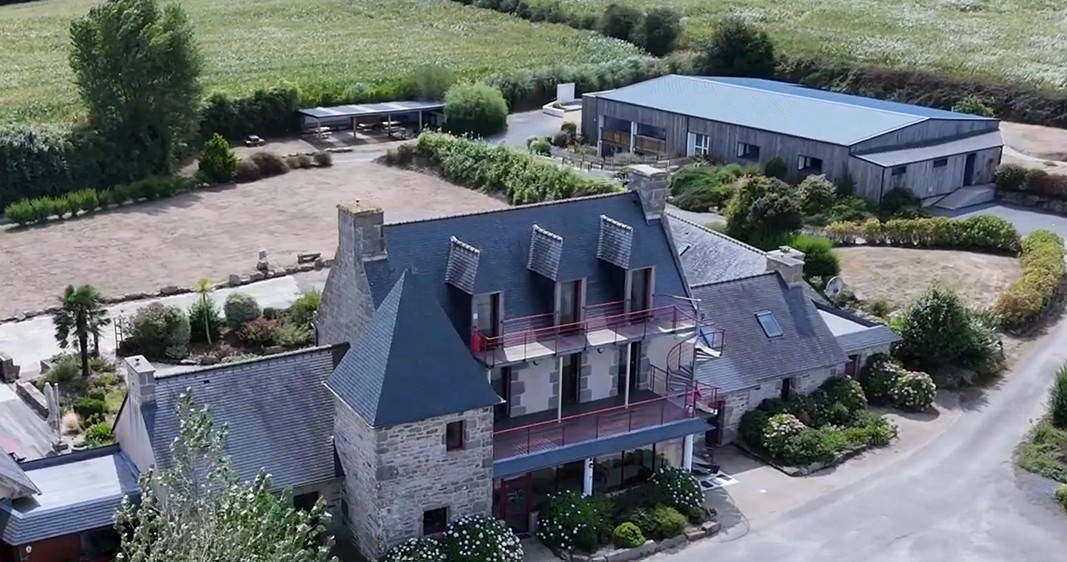 Gites Chambres Dhotes Finistère 29 Gîtes, regroupements familiale, chambres ,piscine 