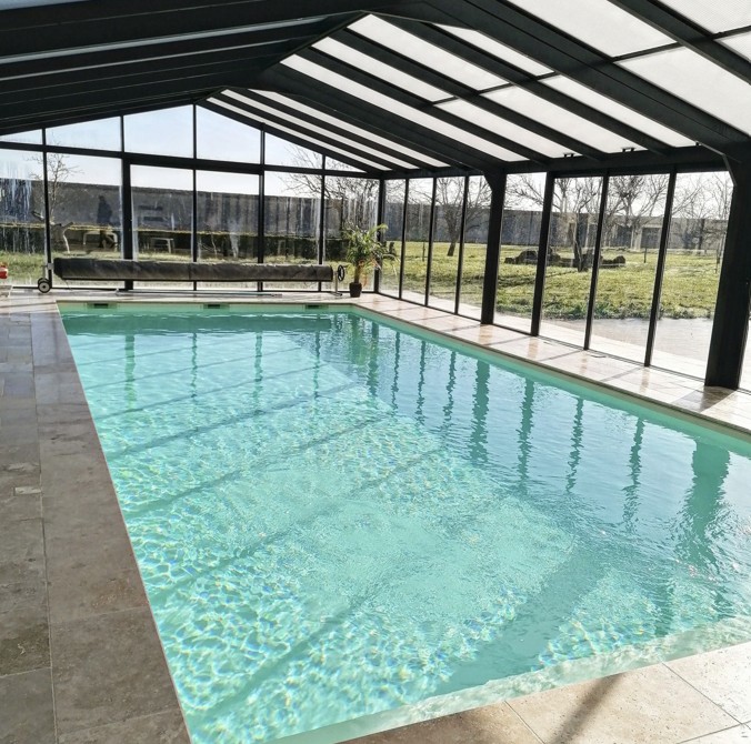 Gites Chambres Dhotes Seine-et-Marne 77 Domaine de La Brosse, gîtes avec piscine couverte